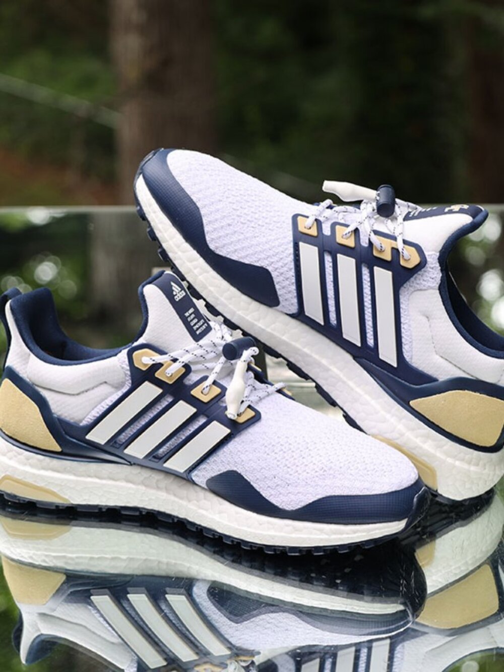 Adidas UltraBoost 1.0 Georgia Tech - Picture 8 of 14